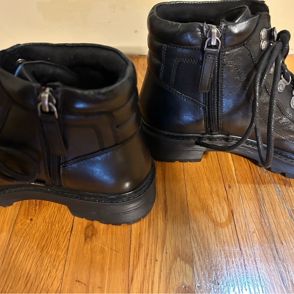 Black Leather Women’s  Boots - Picture 7 of 8